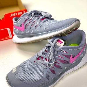 Nike FREE 5.0 WMNS 8.5